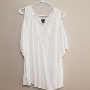 EMBROIDERED GAUZE COLD SHOULDER TOP